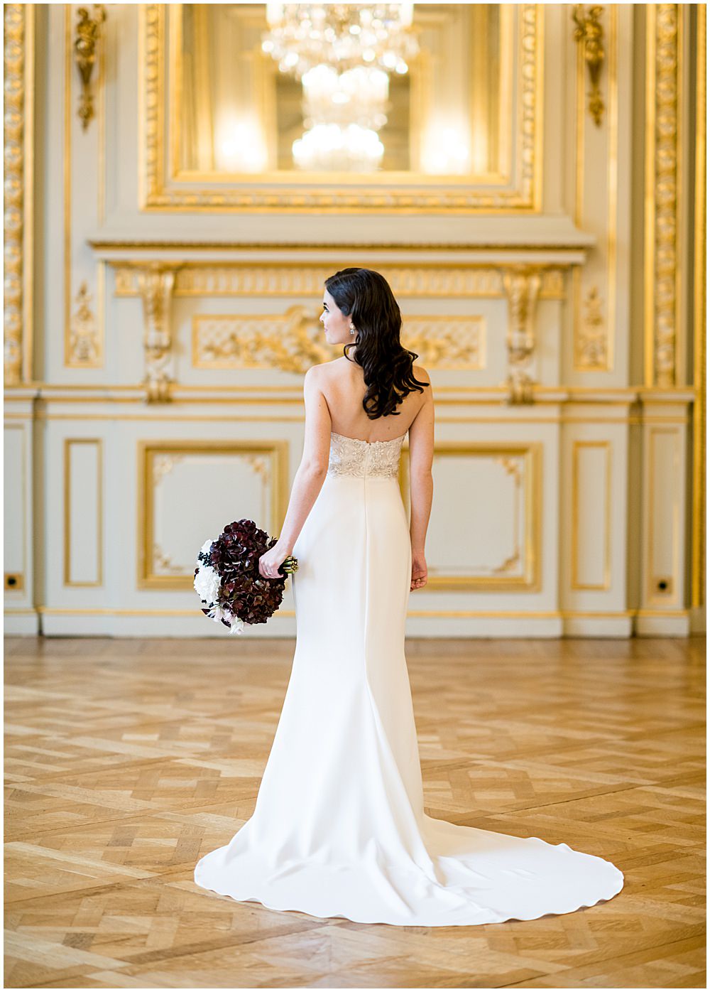 Luxury Elopement Shangri-la in Paris, Paris Photographer, Paris Wedding, Shangri-la Paris wedding 