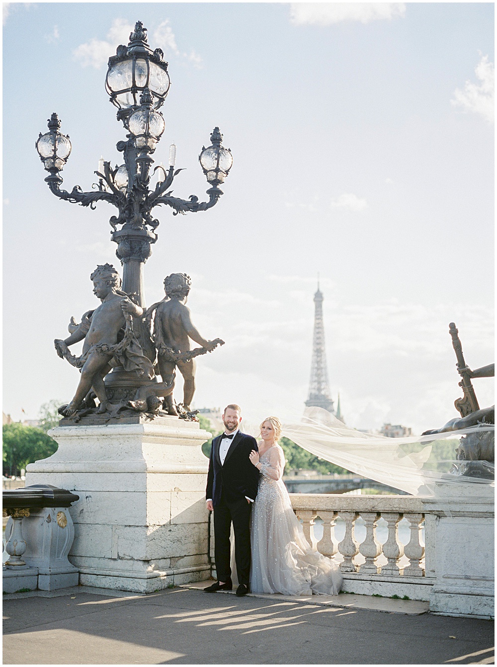 Pont Alexandre iii Wedding, Ritz paris wedding, The Ritz, Ritz wedding, Ritz luxury wedding, Marry me at the Ritz Paris, Paris wedding photography, Paris wedding Photographer