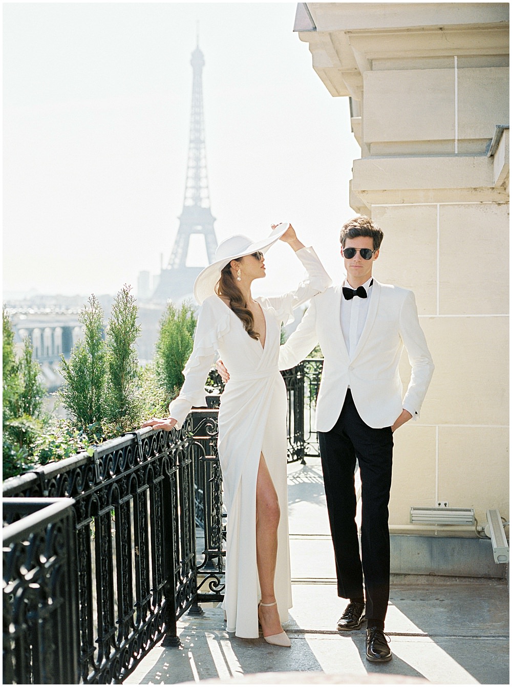 Top 10 Paris Wedding Photography Locations, Plaza Atheneé Hotel, hotel balcony with eiffel tower, 