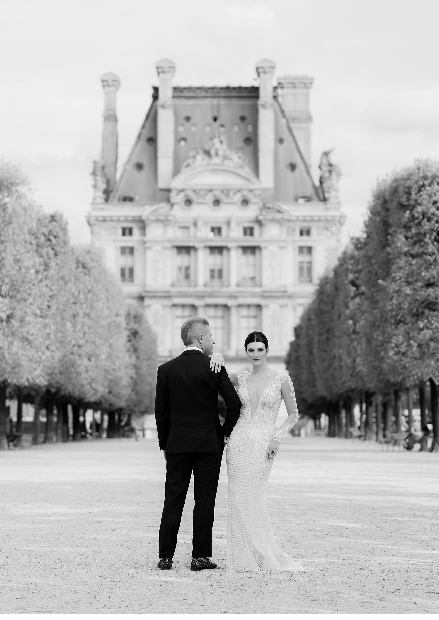 Bride and groom Portraits at the Tuileries in Paris, Elope to Paris, Elopement,