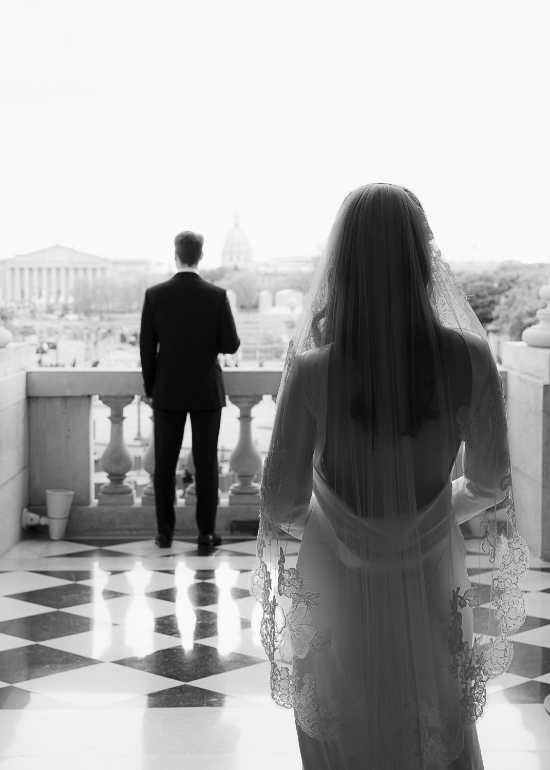 Intimate Wedding at Hotel de Crillon, Paris wedding Venue, Paris Wedding, Paris wedding Photographer, first look,