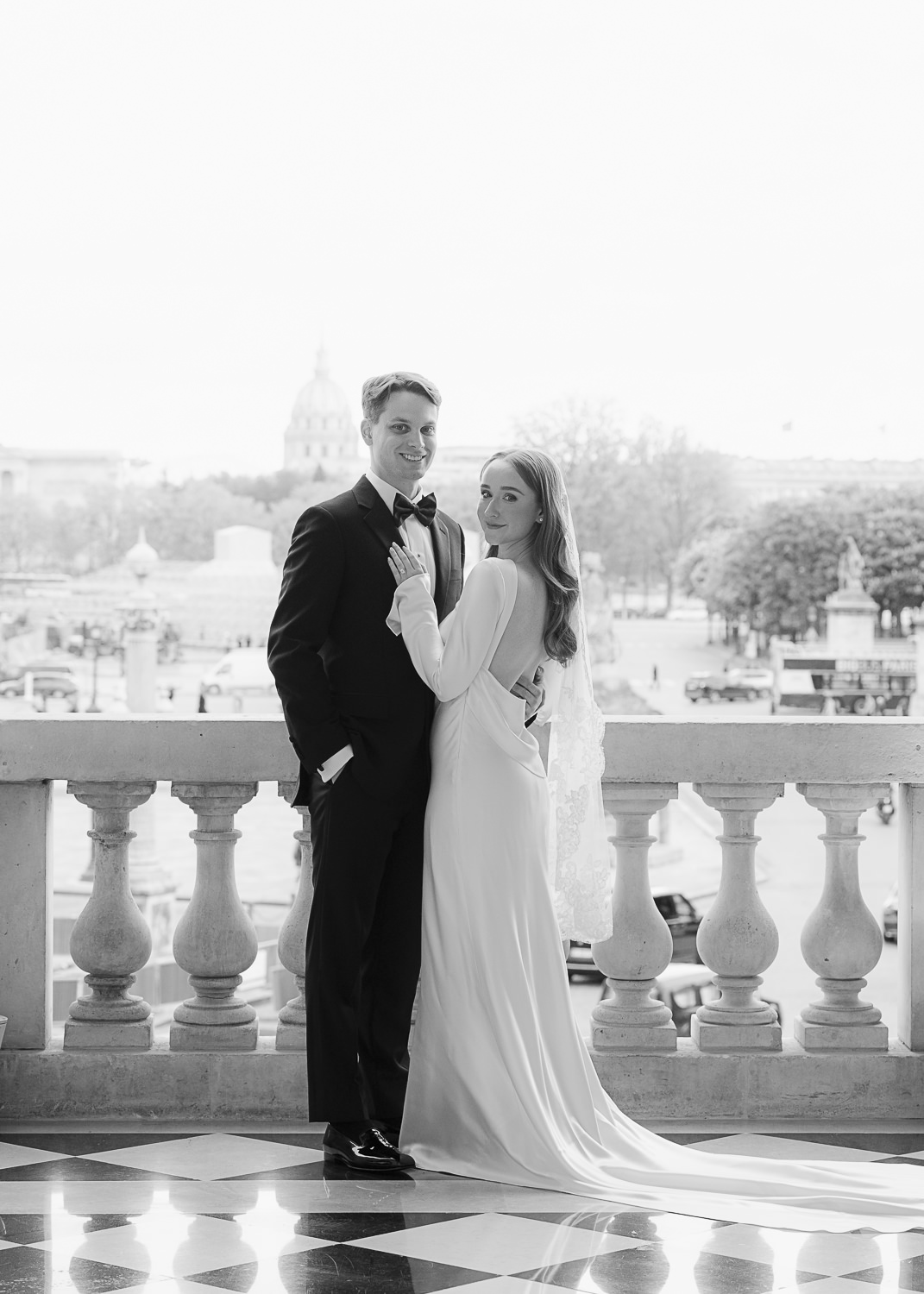 Intimate Wedding at Hotel de Crillon, Paris wedding Venue, Paris Wedding, Paris wedding Photographer, Intimate wedding Paris, small wedding paris,