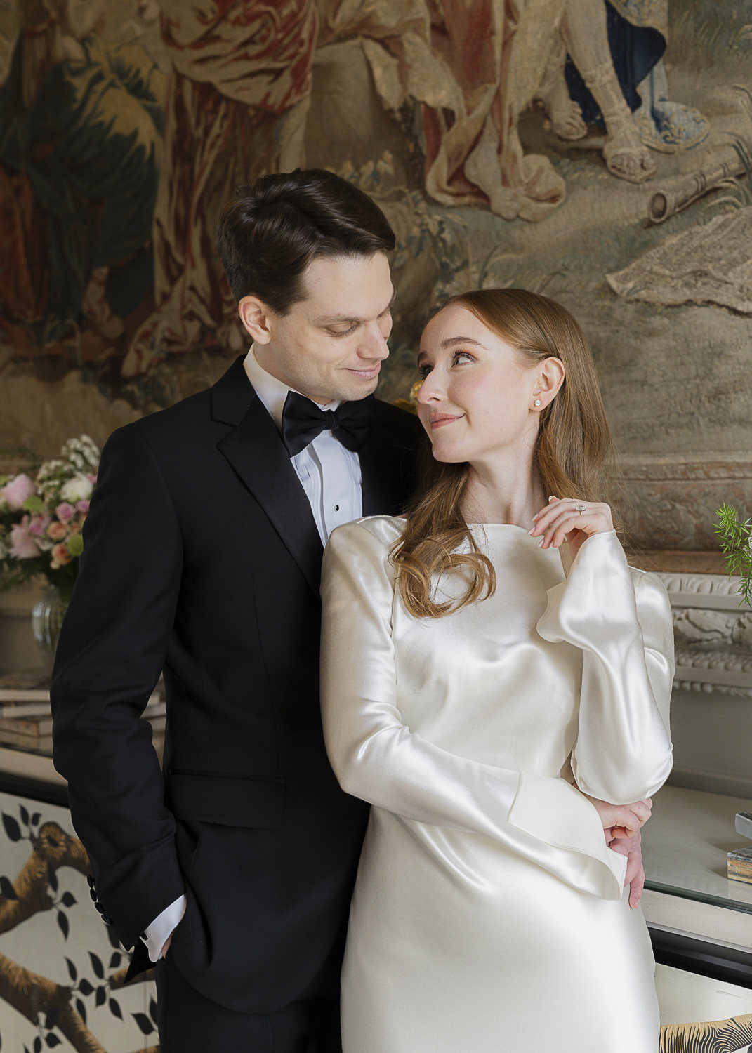 Intimate Wedding at Hotel de Crillon, Paris wedding Venue, Paris Wedding, Paris wedding Photographer, Intimate wedding Paris, small wedding paris,