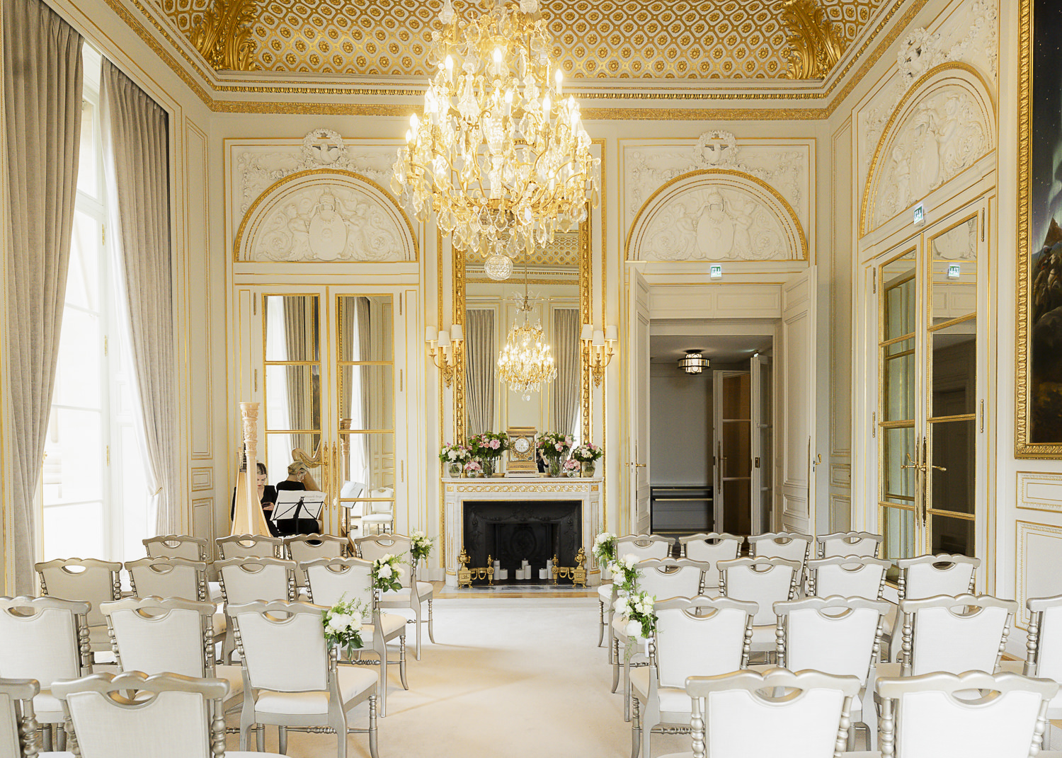 Intimate Wedding at Hotel de Crillon, Paris wedding Venue, Paris Wedding, Paris wedding Photographer, Intimate wedding Paris, small wedding paris,