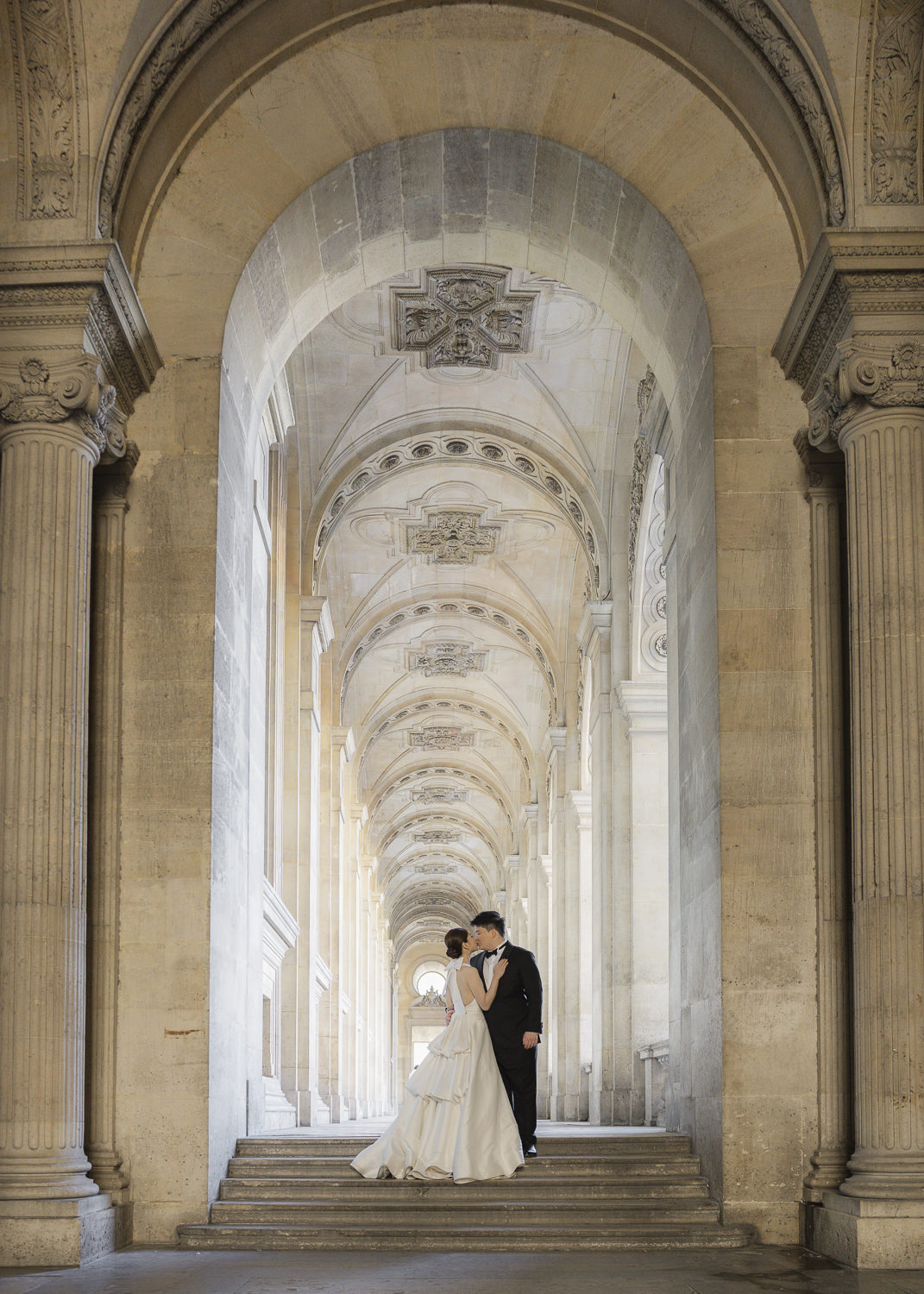 pre-wedding photoshoot in Paris, Paris photographer, prewed paris, Paris photography locations, Paris wedding, photoshoot,