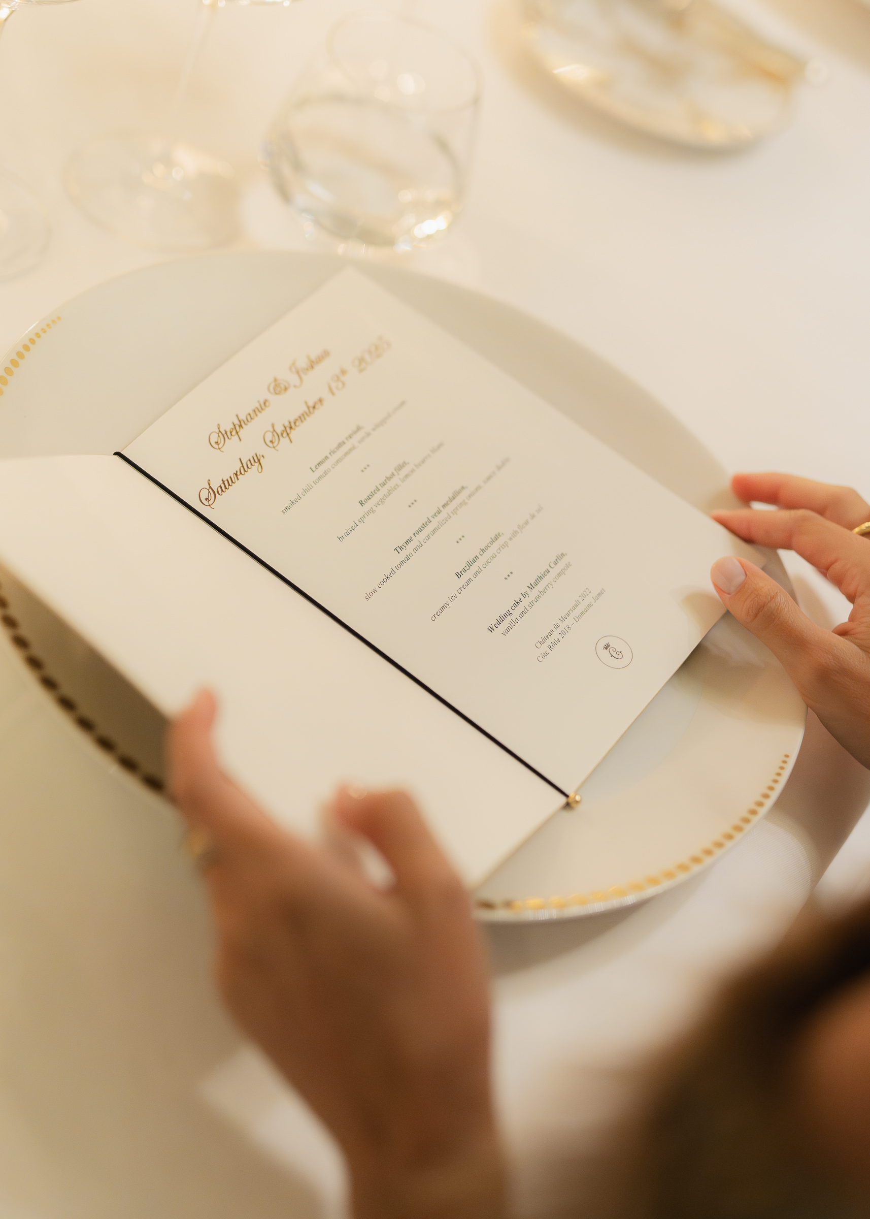 Candlelit reception dinner at Hôtel de Crillon luxury wedding in Paris