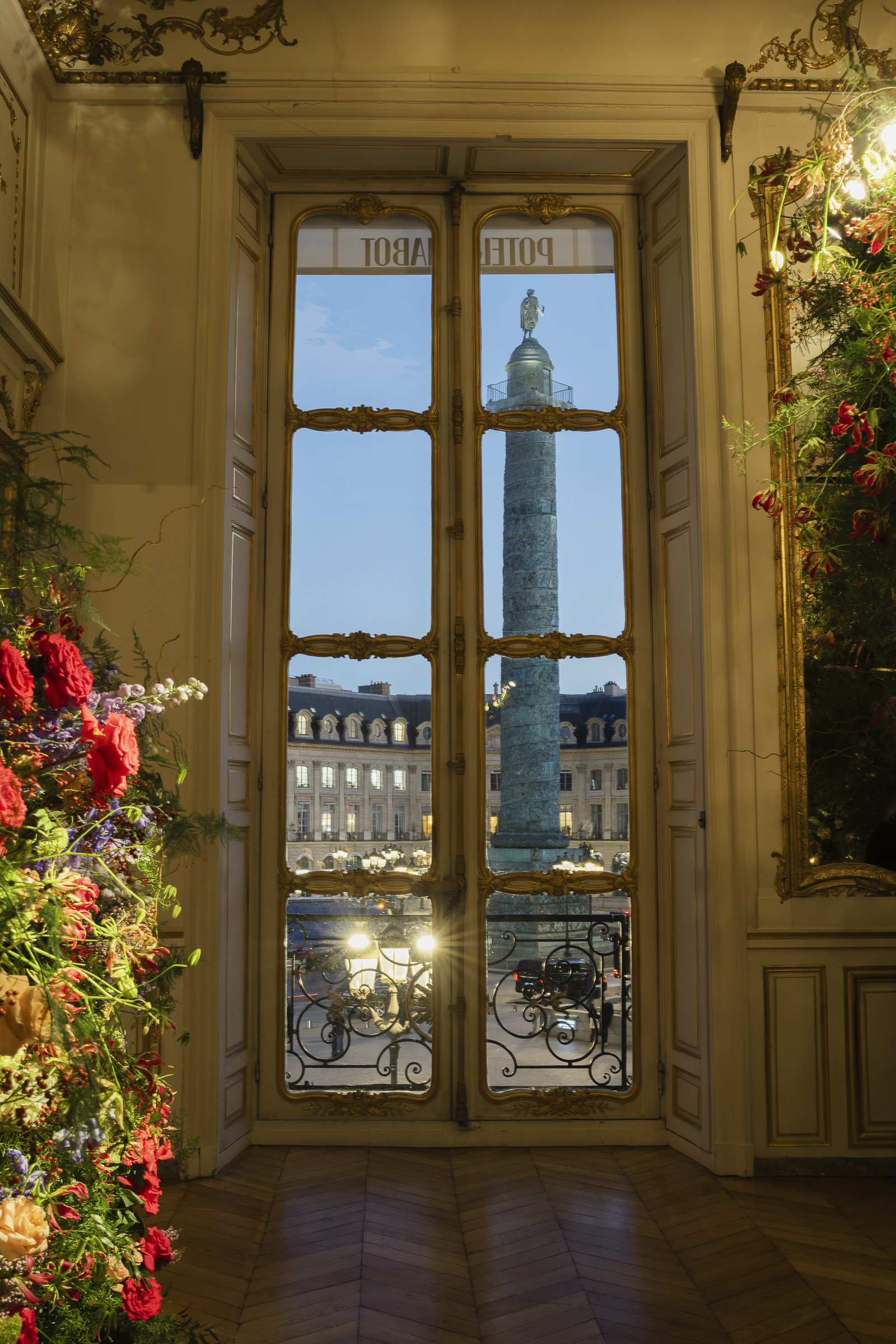 hotel d'evreux floral wedding event design paris, Spring to Summer flower inspiration, View of Place Vendome,
