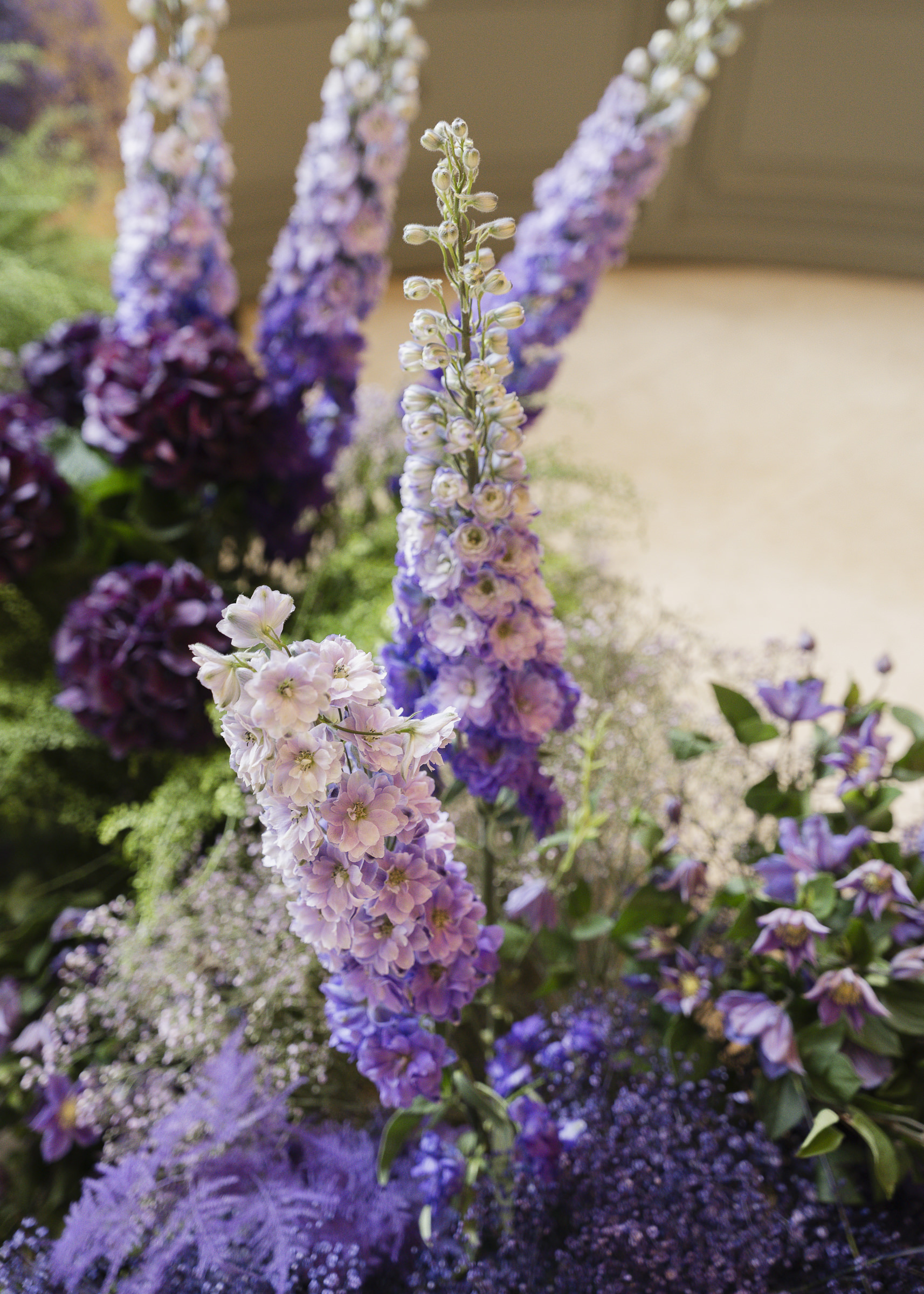 Warm, colourful autumn florals at the Ritz Paris ceremony, purple florals, 