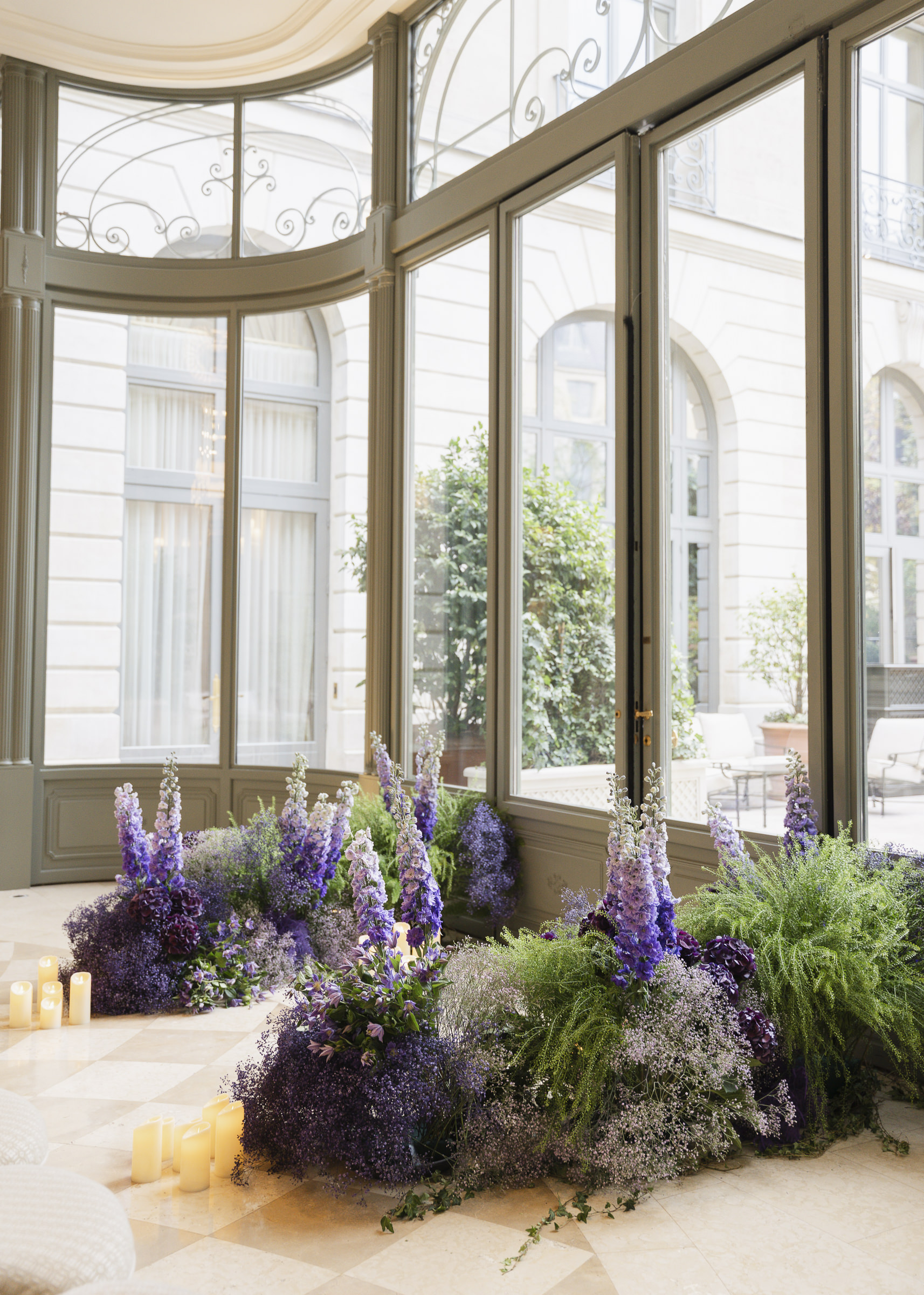 Warm, colourful autumn florals at the Ritz Paris ceremony, purple florals, 