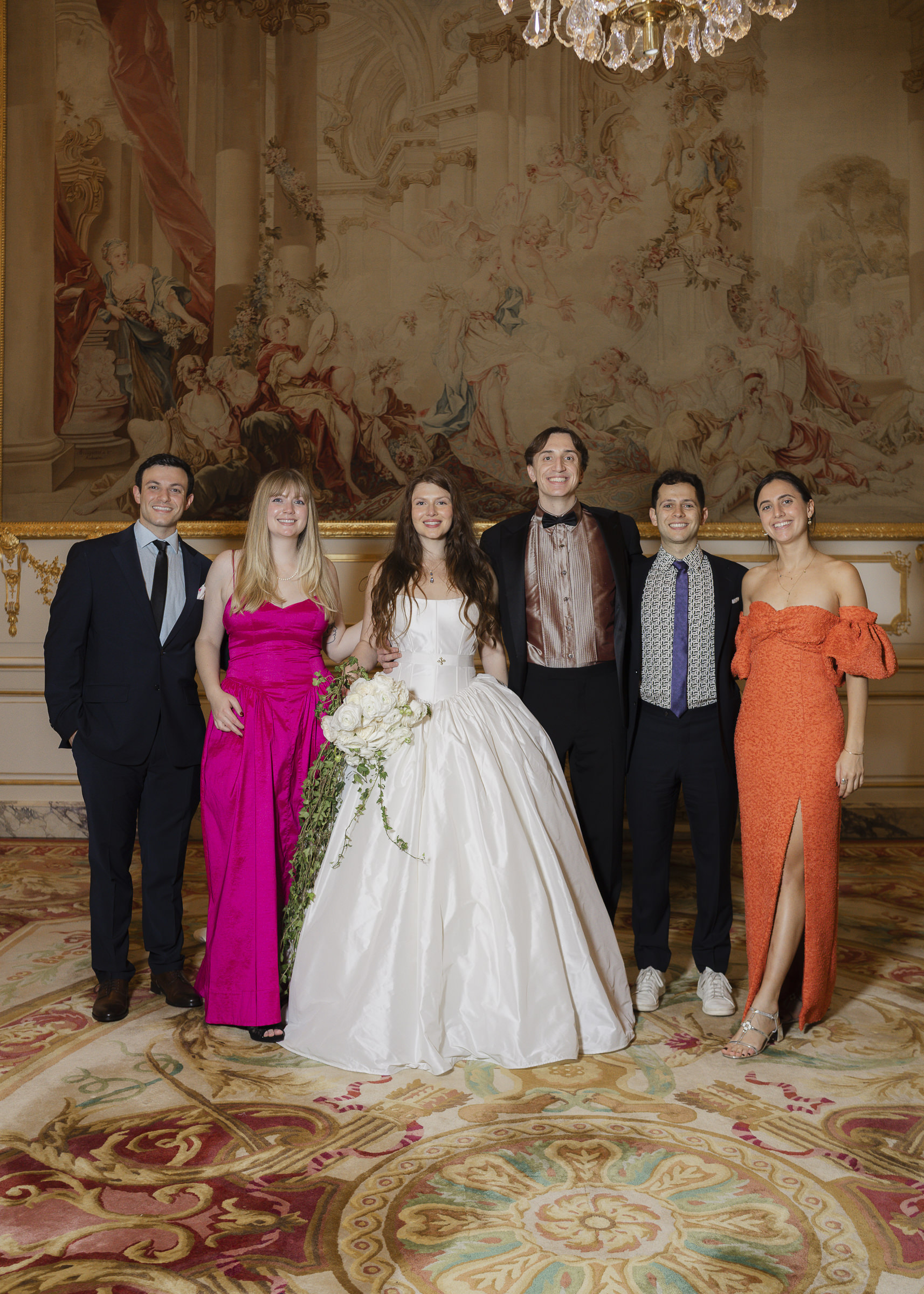 Official family portraits during an intimate autumn wedding in Paris