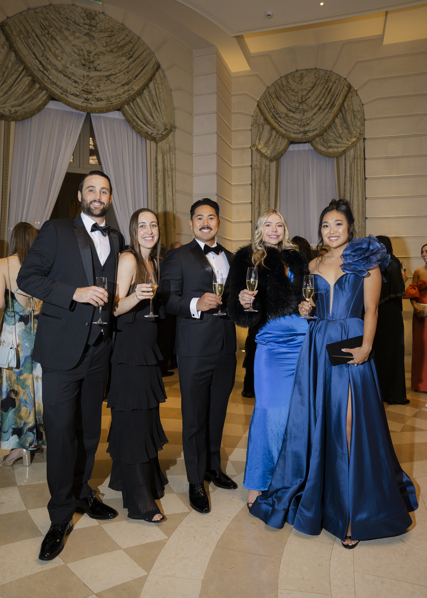 Relaxed guest portraits photographed at a wedding in Paris