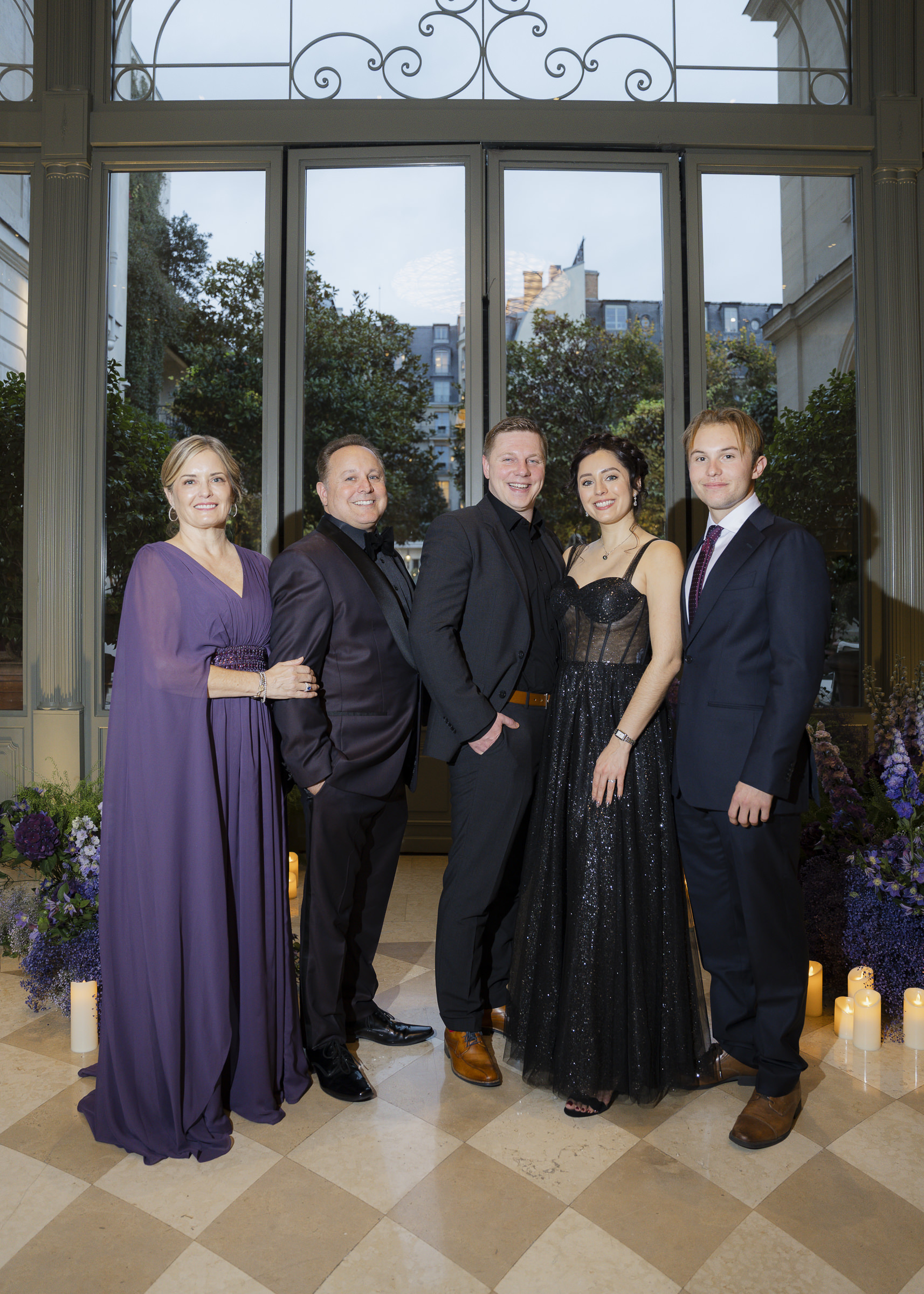 Relaxed guest portraits photographed at a wedding in Paris