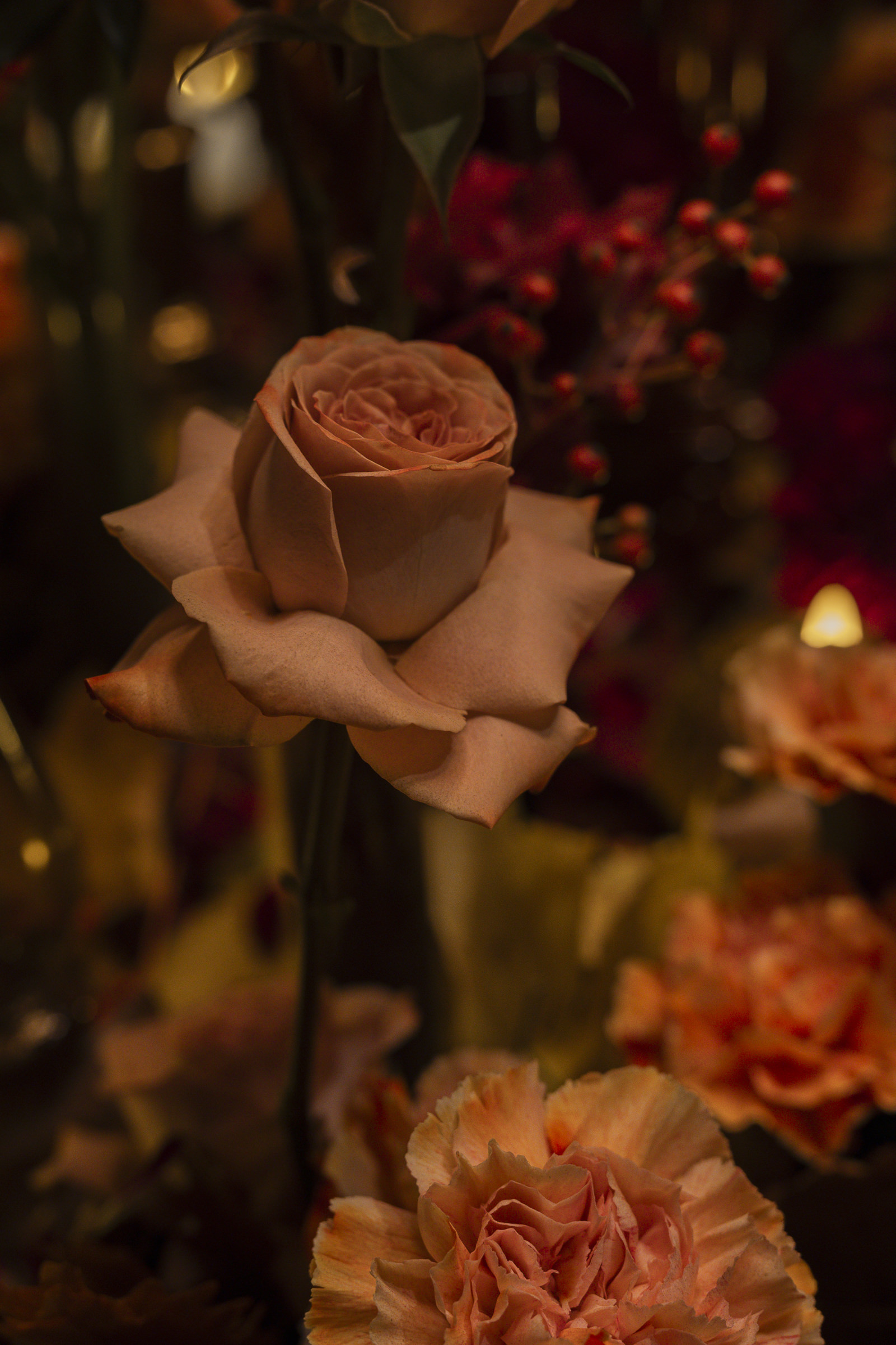 le bristol paris wedding, autumn floral design, floral details, event design, Roni floral design, luxury wedding decor,