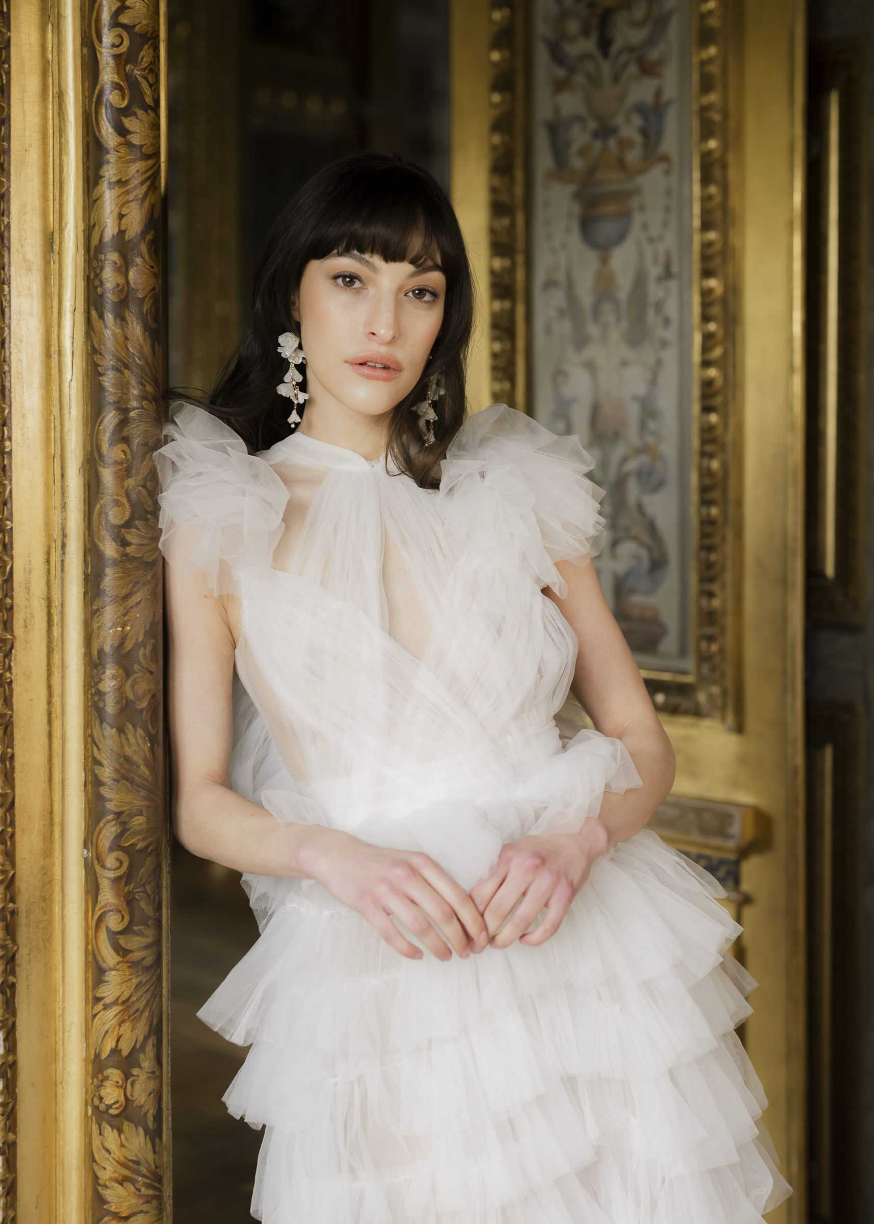Luxury bride wedding portrait captured inside Château de Vaux-le-Vicomte