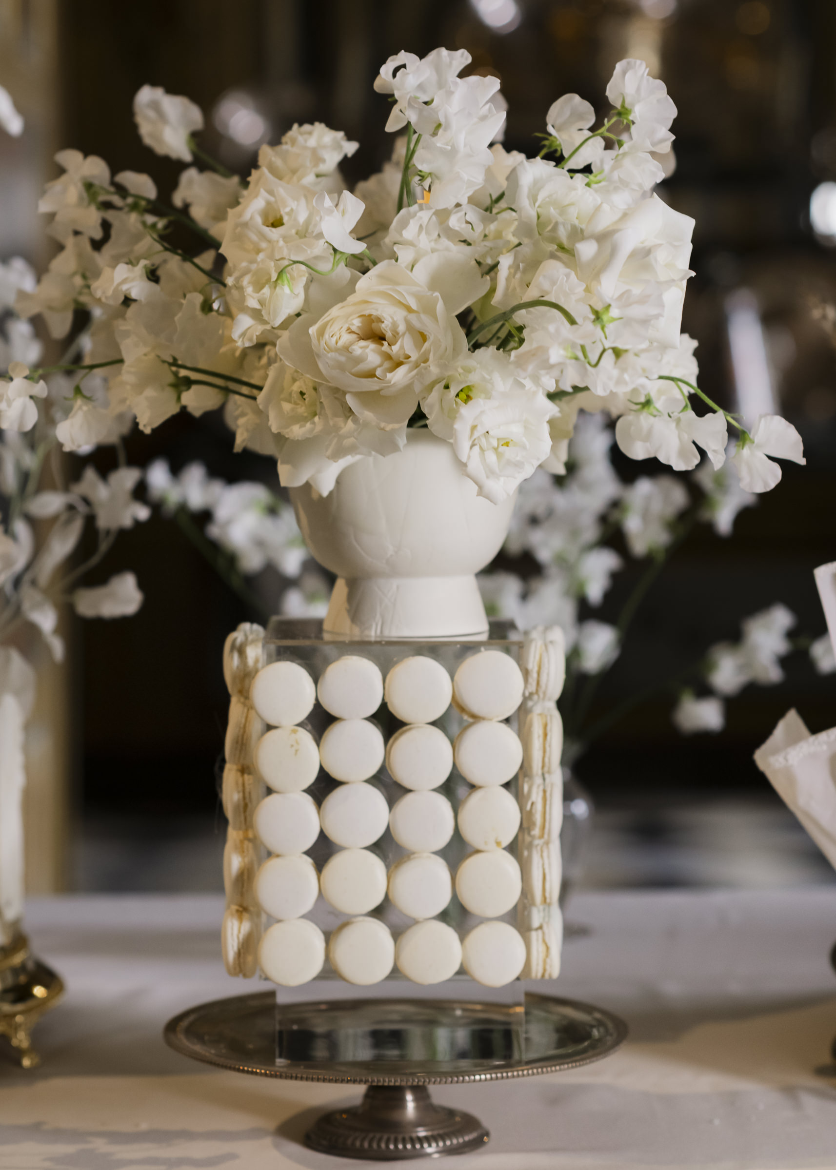Elegant wedding cake design reflecting French château architecture