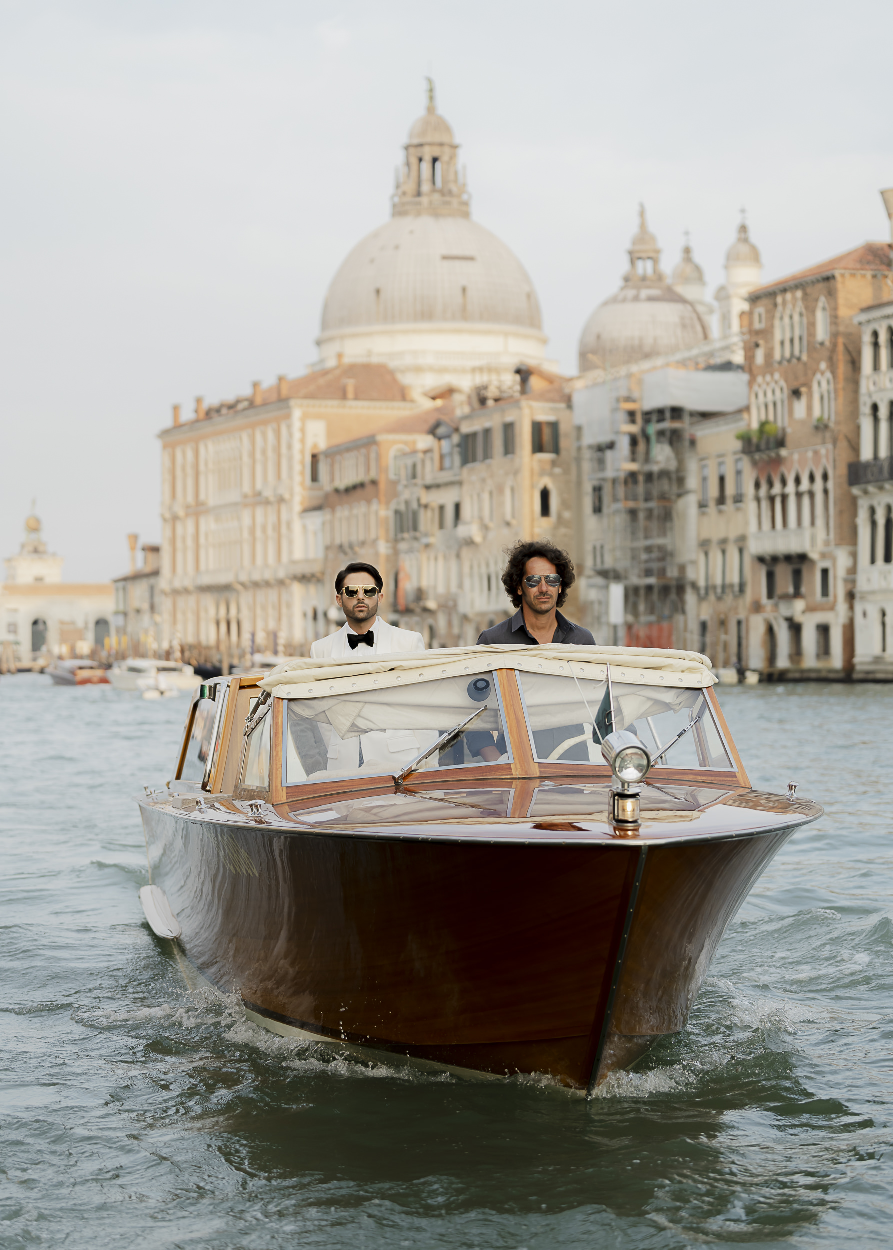 Guest of honour arriving by boat on the Grand Canal in Venice